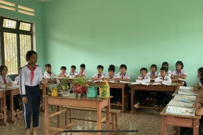 Giờ học trải nghiệm sáng tạo môn Tiếng Anh khối 6 tại trường THCS Ba Tô