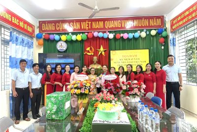 TRƯỜNG THCS BA TÔ TỔ CHỨC TỌA ĐÀM CHÀO MỪNG NGÀY NHÀ GIÁO VIỆT NAM 20/11