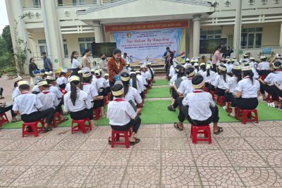 TRƯỜNG THCS BA TÔ TỔ CHỨC HOẠT ĐỘNG TRẢI NGHIỆM KỸ NĂNG SỐNG  VÀ CUỘC THI RUNG CHUÔNG VÀNG CHÀO MỪNG 43 NĂM NGÀY NHÀ GIÁO VIỆT NAM (20/11/1982 – 20/11/2025)